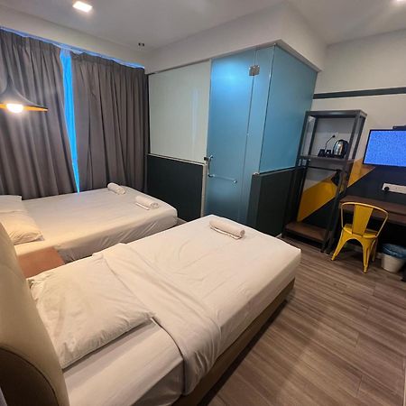 Smile Hotel Subang Airport 샤알람 외부 사진