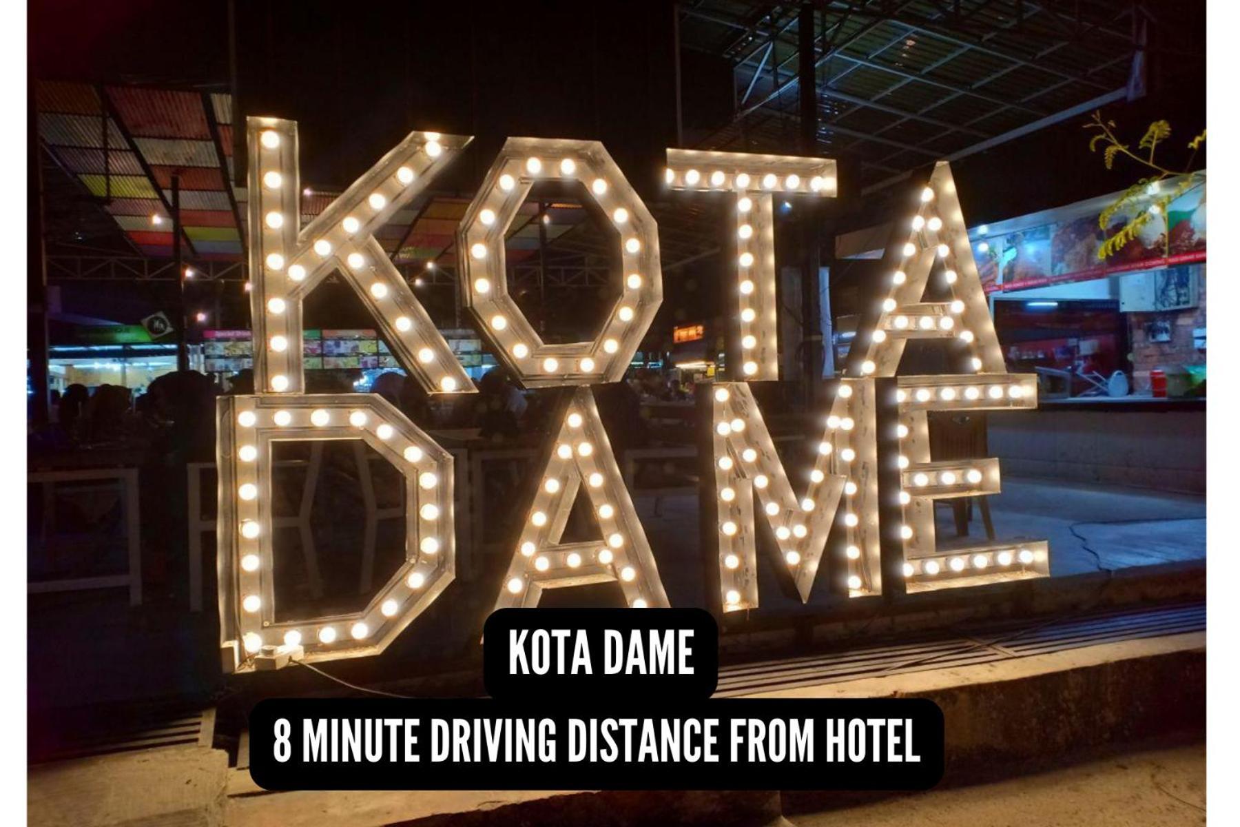 Smile Hotel Subang Airport 샤알람 외부 사진